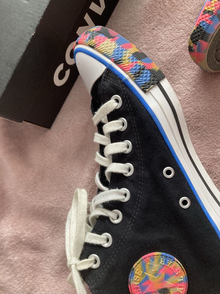 Converse Chuck Taylor All Star – размер 39, оригинални, почти нови
