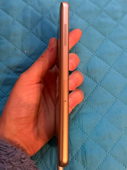 Vând Samsung A8, stare foarte bună