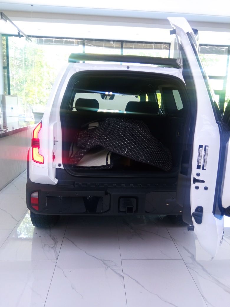 Changan Deepal G318