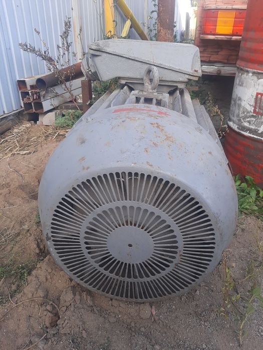 Продам электро двигатель