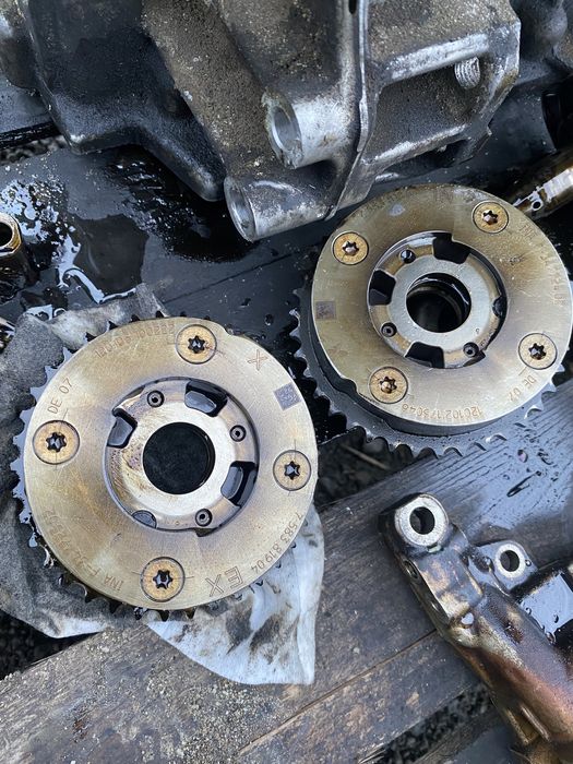 Piese motor  BMW f10/11 F30/31 320 i 520i N20B20. baie ulei piston