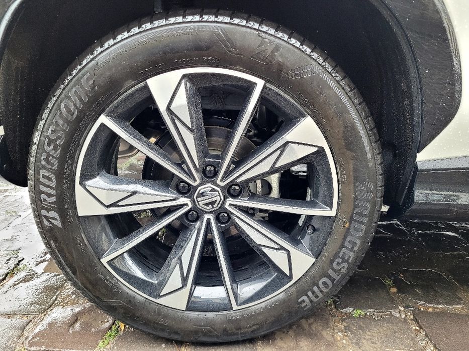 Set anvelope vară Bridgestone Alenza 225/55 R19 99V ca noi! Dot 4224