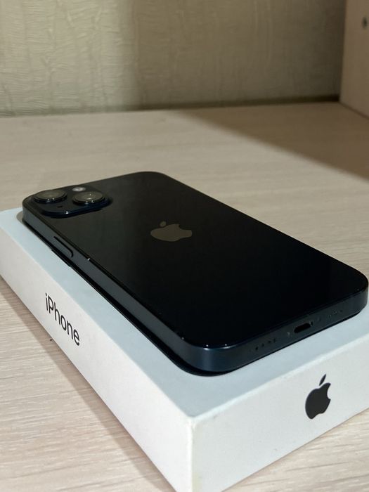 iPhone 13 б/у без гарантии