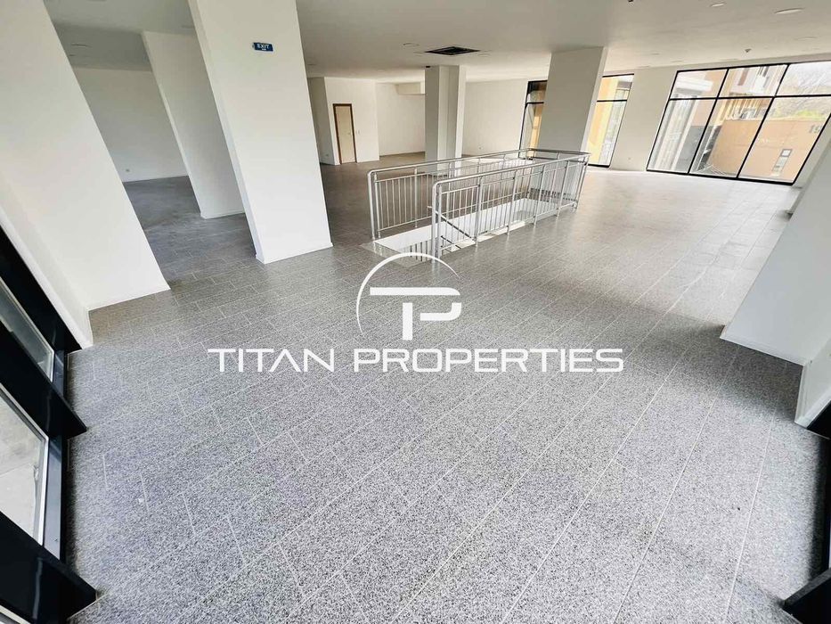 Дава се под наем Магазин в Бургас, Изгрев - 445 кв.м за 2885 € - Снимка #2