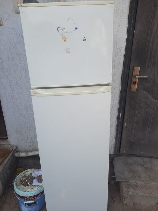 Холодильник рабочая дверь плотно не закрывается