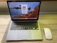 MacBook M1 Air și Magic Mouse