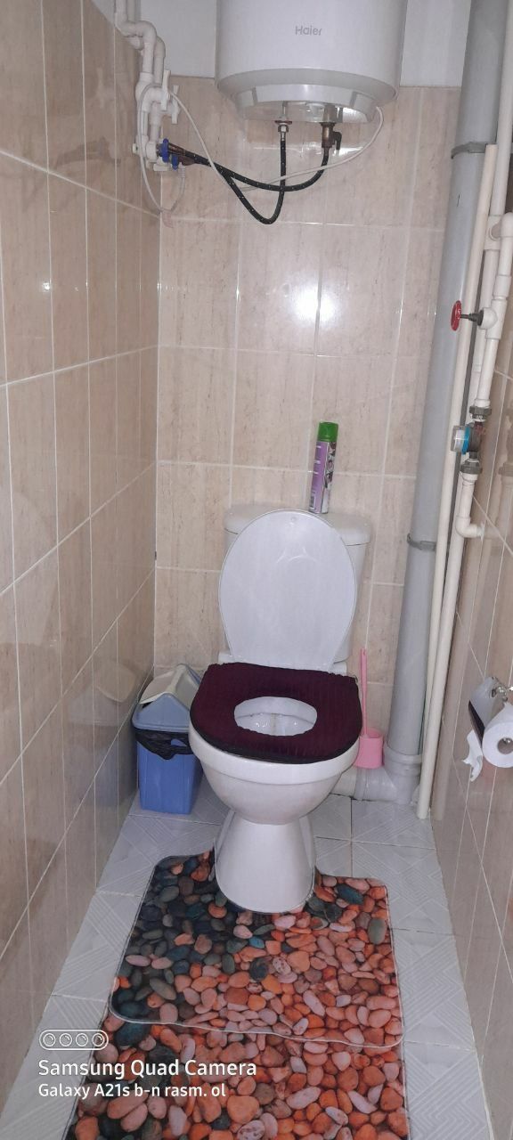 Uy dom parkovkasi bor