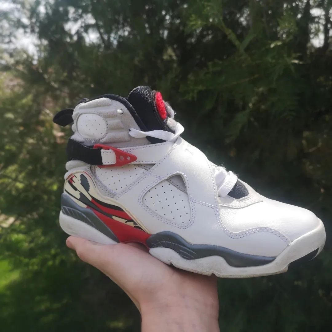 Jordan 8 Bugs Bunny