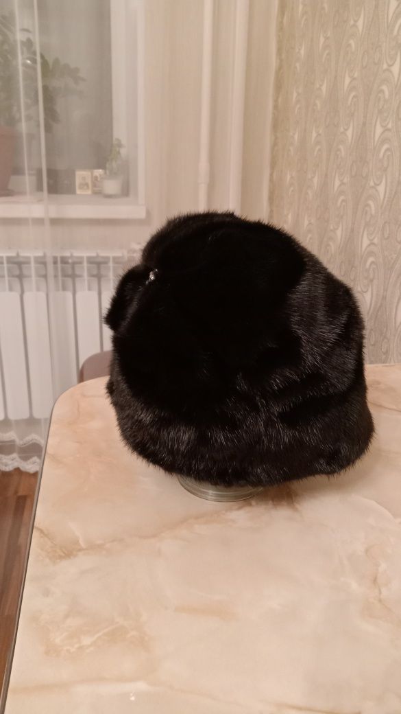 Продам шапку жэнскую норковую