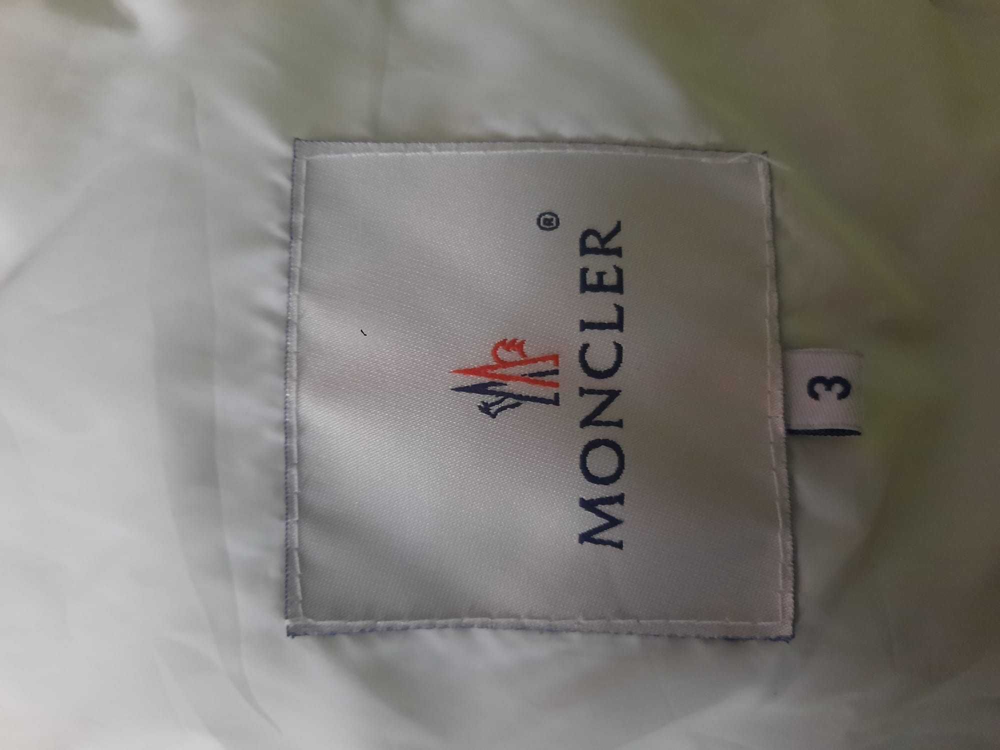 Яке  Moncler  размер 3 ,S