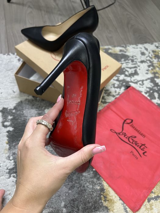 Sandale-Pantofi Louboutin-piele naturală 100%POZE REALE
