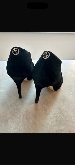 Botine din piele intoarsa