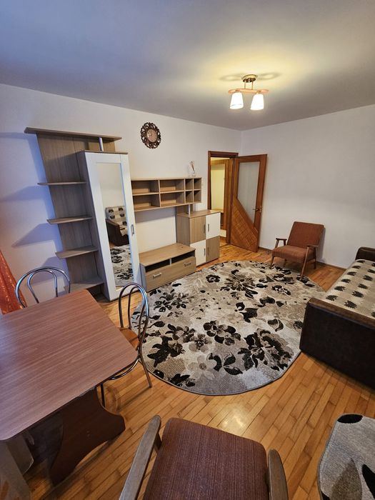 Inchiriez Apartament 2 camere Curcubeu