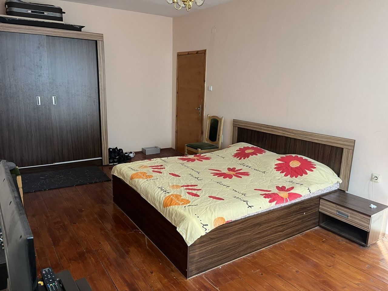 Продава се Къща в с. Житен, Област София-град - 300 кв.м за 1000 €/кв.м - Снимка #10