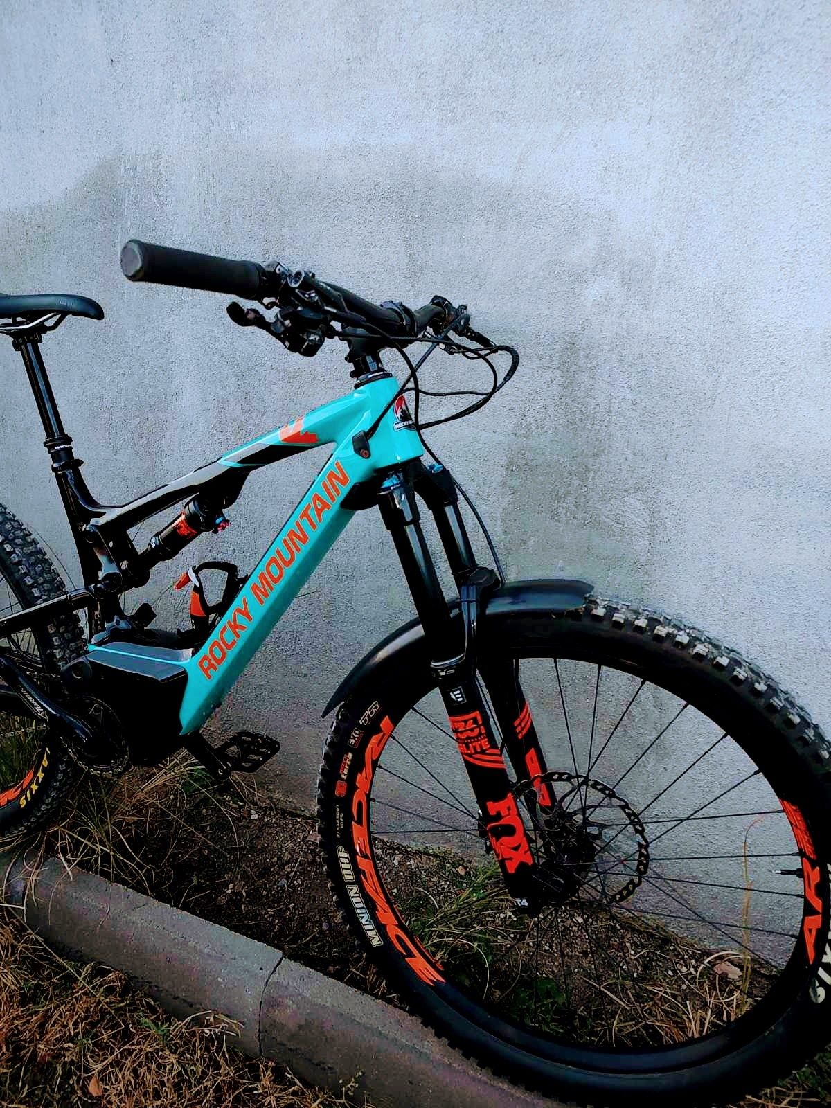 Електрически велосипед Rocky Mountain Altitude Powerplay Carbon 70