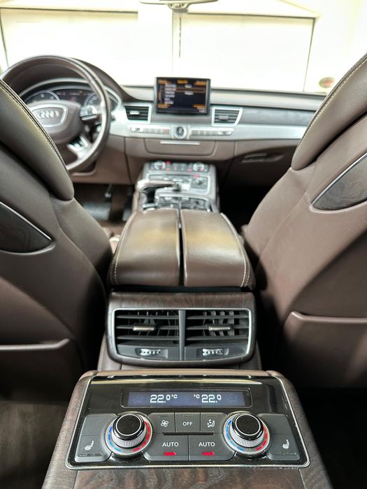 Audi A8 3.0 diesel Quattro Matrix 360 camera Bose Massage