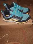 Маратонки Adidas 335