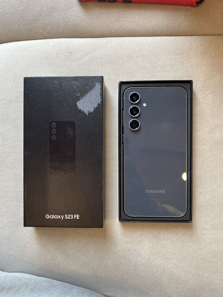 SAMSUNG S23 FE 256 GB, в в идеальном состоянии, без ремонта