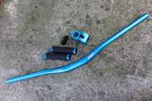 Wake set ghidon 780mm cu pipa si mansoane - Albastru