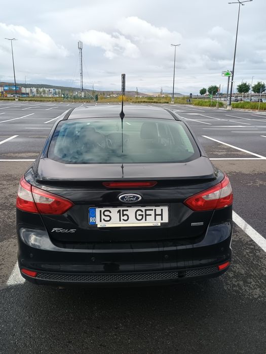 Vând Ford focus 3