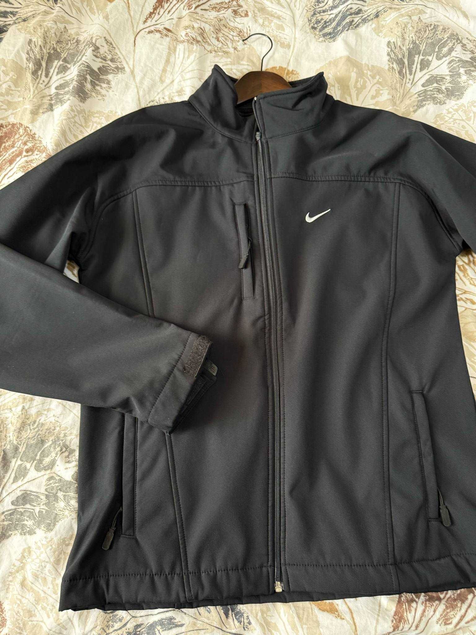 Мъжко преходно яке Nike - L размер