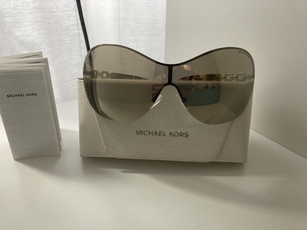 Очила на Michael Kors