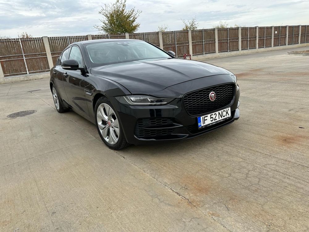 Jaguar XE P250 S Black Pack