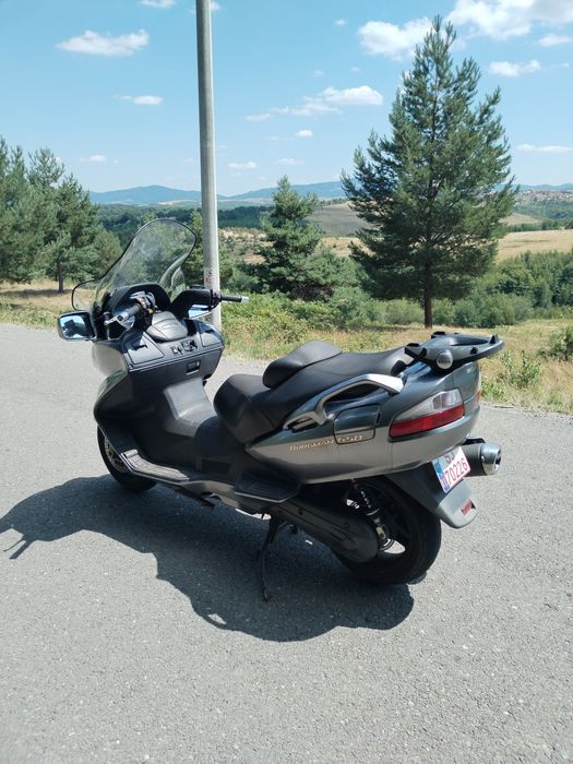 Vând Suzuki burgman 650 Executive