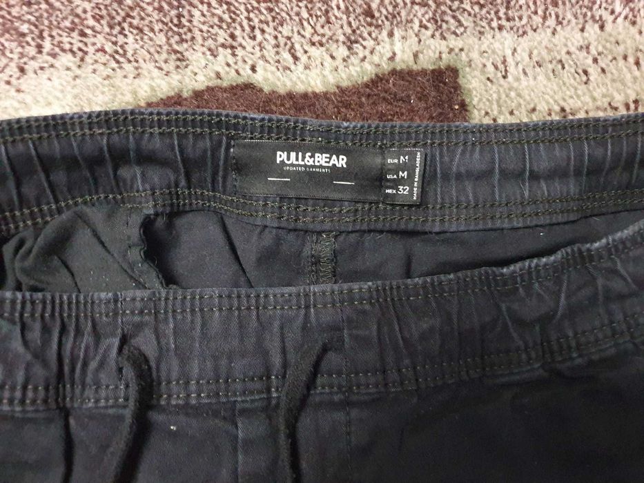 Pantaloni cargo barbati Pull&Bear