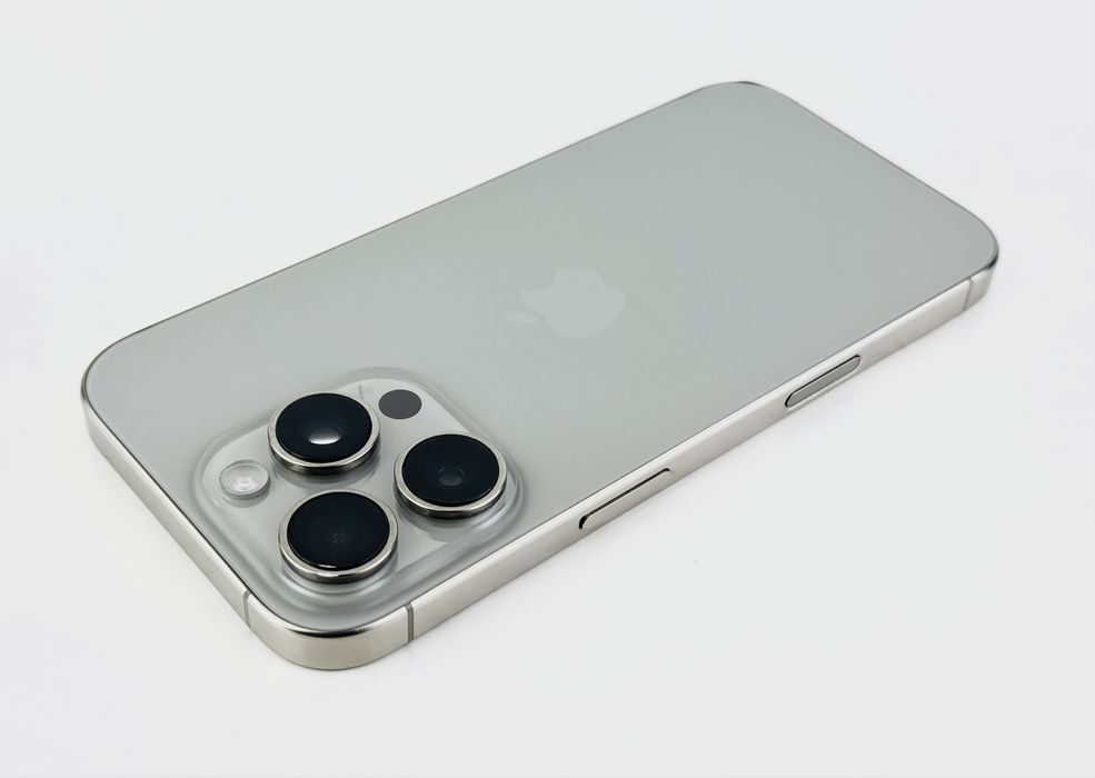 Apple iPhone 16 Pro 256GB Natural Titanium USA! Отличен! Гаранция!