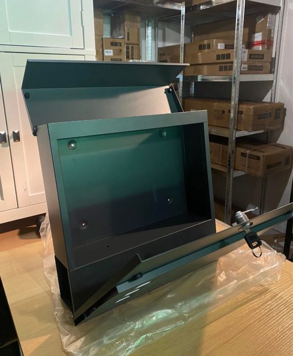 Пощенска кутия с ключалка