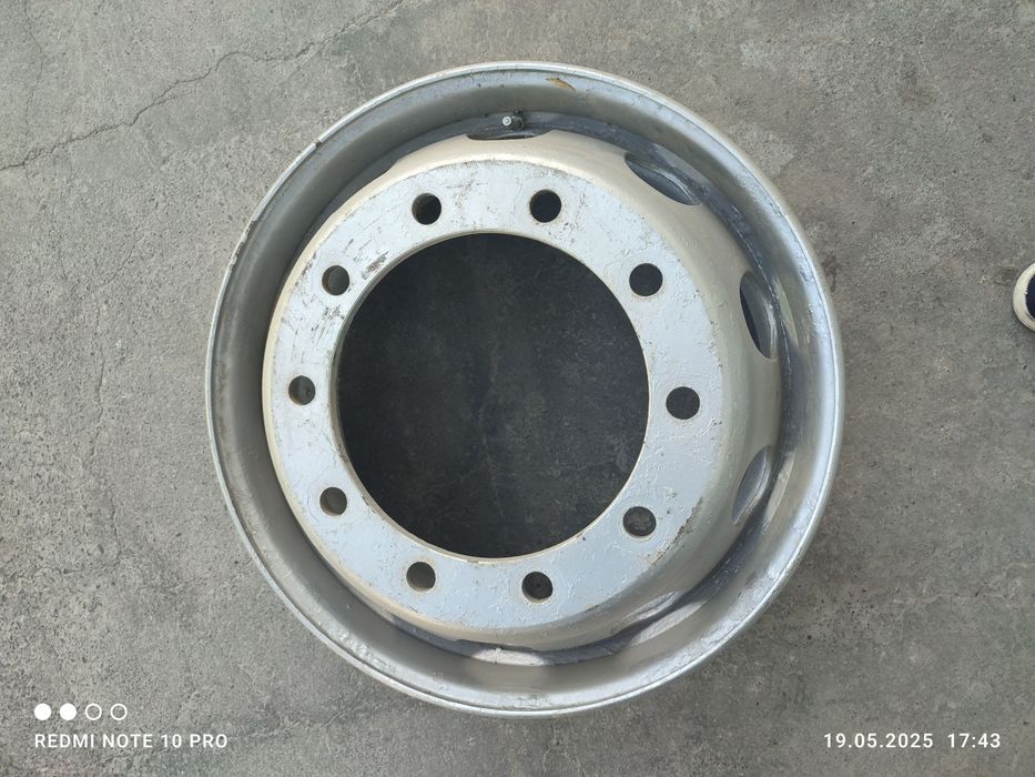 Fura diska 22.5 razmeri holati yaxshi baloni bilan