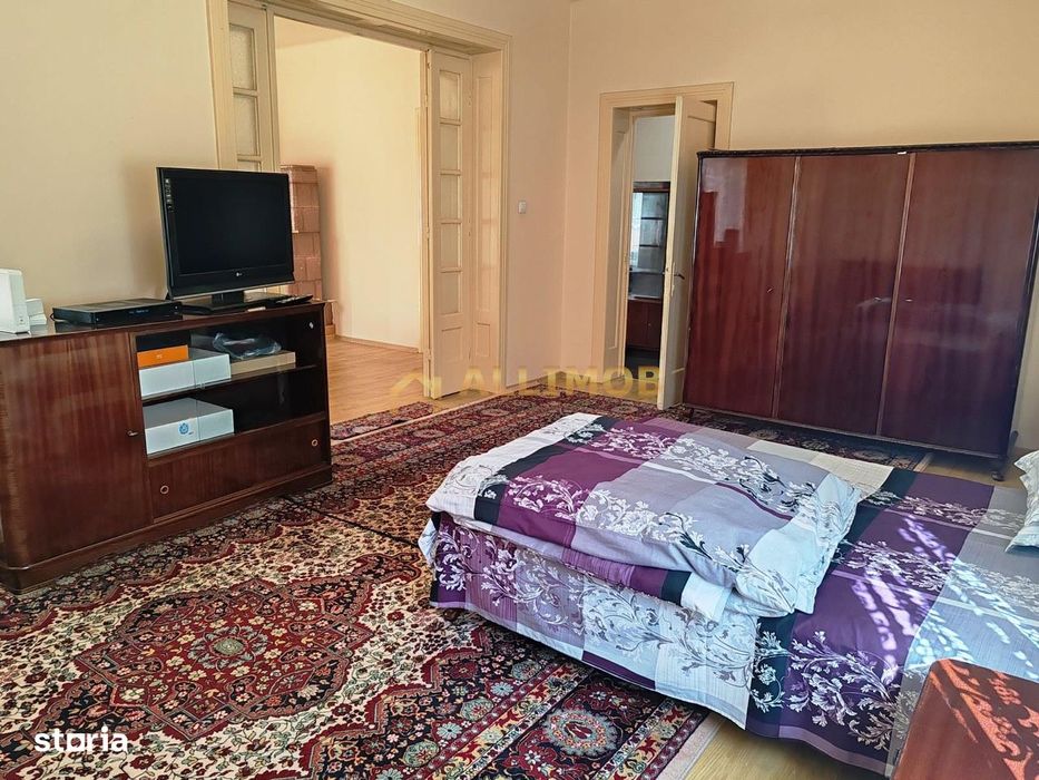 Apartament 4 camere ultracentral, Ploiesti, parter in vila