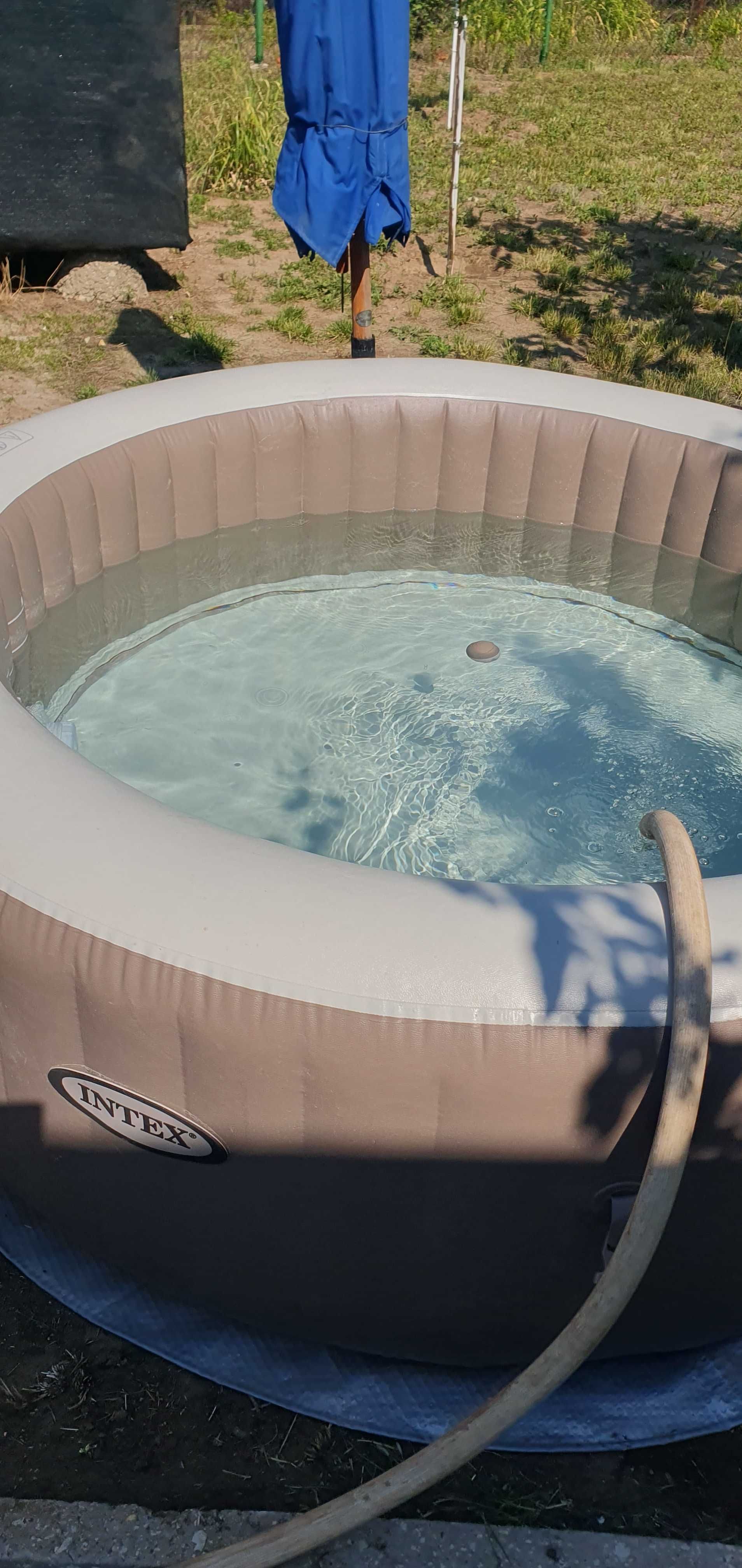 надуваемо Джакузи Intex Pure spa
