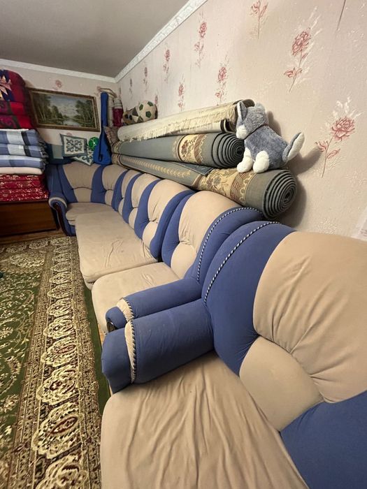 Продам диван с креслом