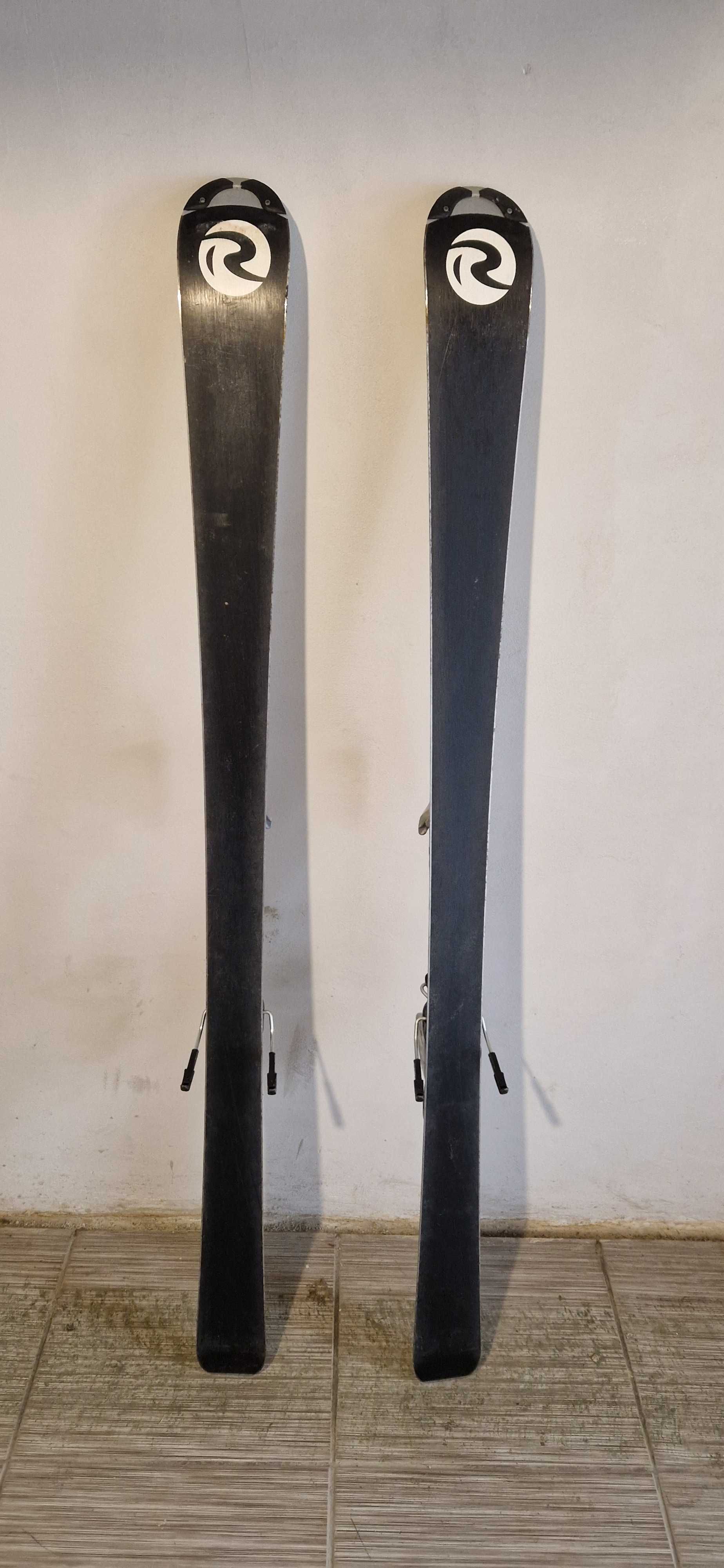 Продавам дамски ски Rossignol Saphir 100. Дължина 146 см.