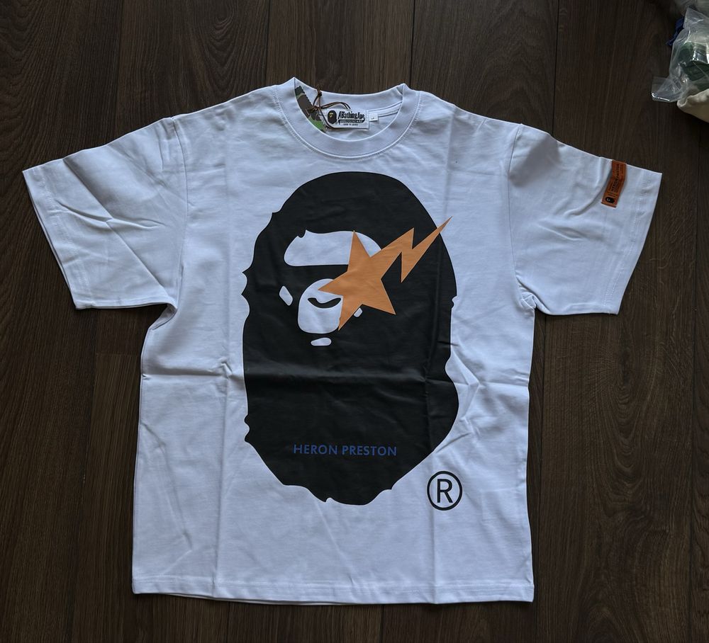 различни тениски Bape, A bathing ape T-shirt