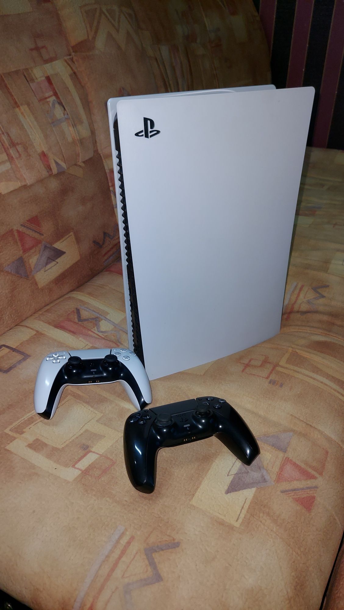 Продам  playstation 5 в идеальном состоянии