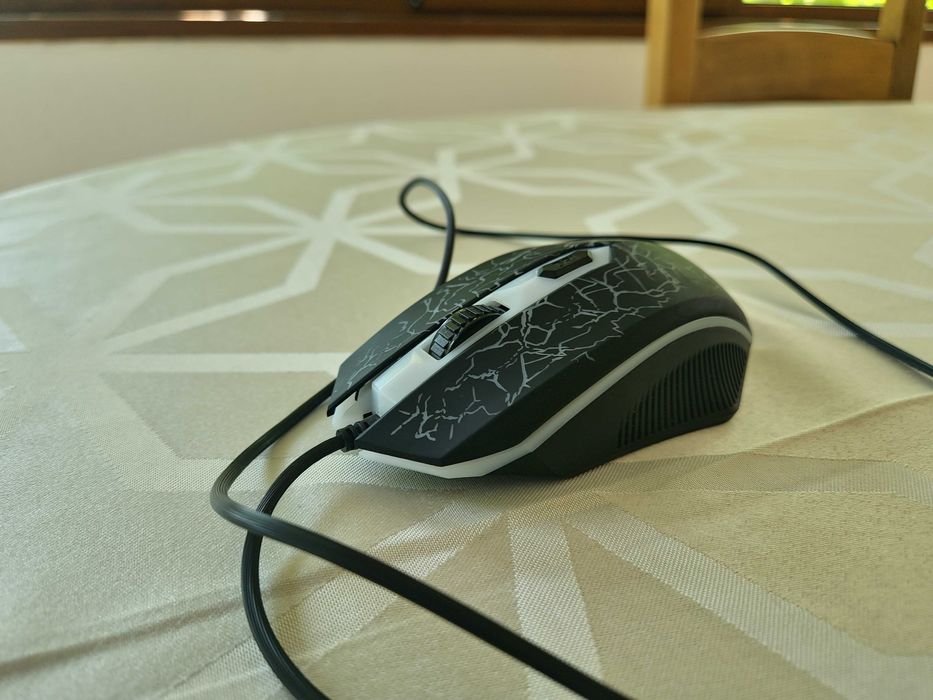 Set Gaming 4 în 1 i-JMB - Tastatura LED, Mouse, Mousepad + Căști .