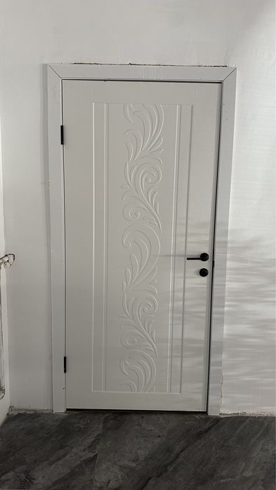 Продам дверь входную и межкомнатную