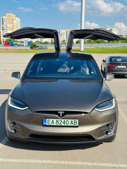 Tesla model 3 под наем
