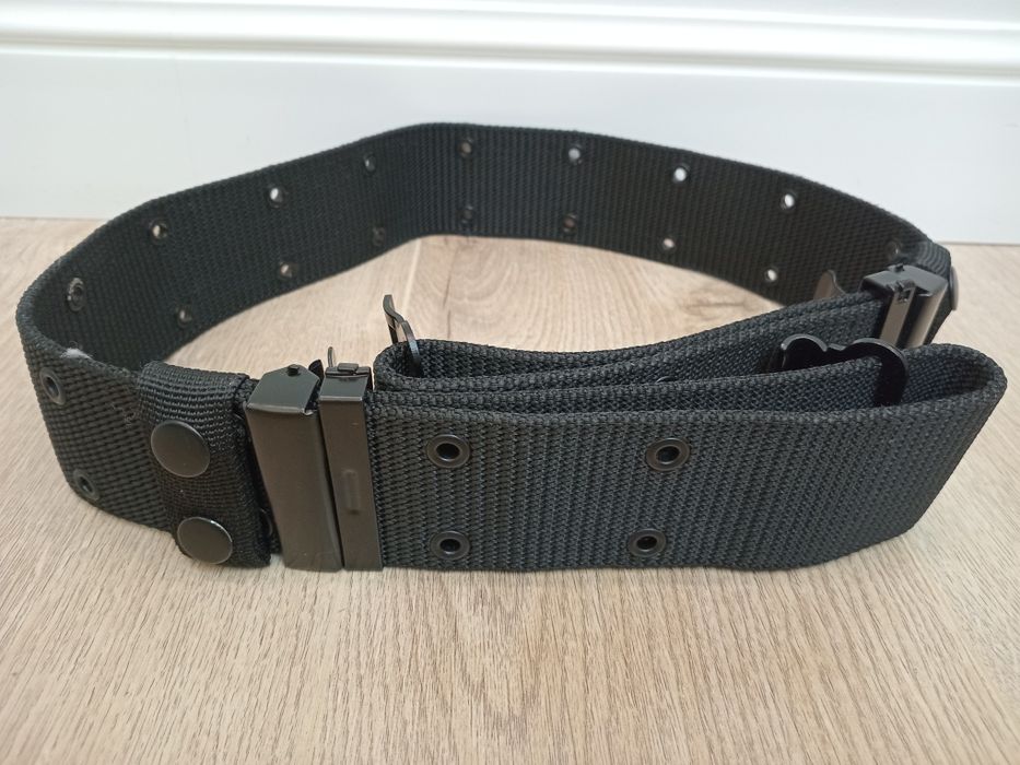 Полевой ремень черного цвета