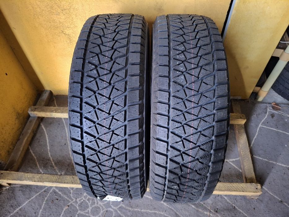 235 65 18 Bridgestone DOT 2018 iarna NOI