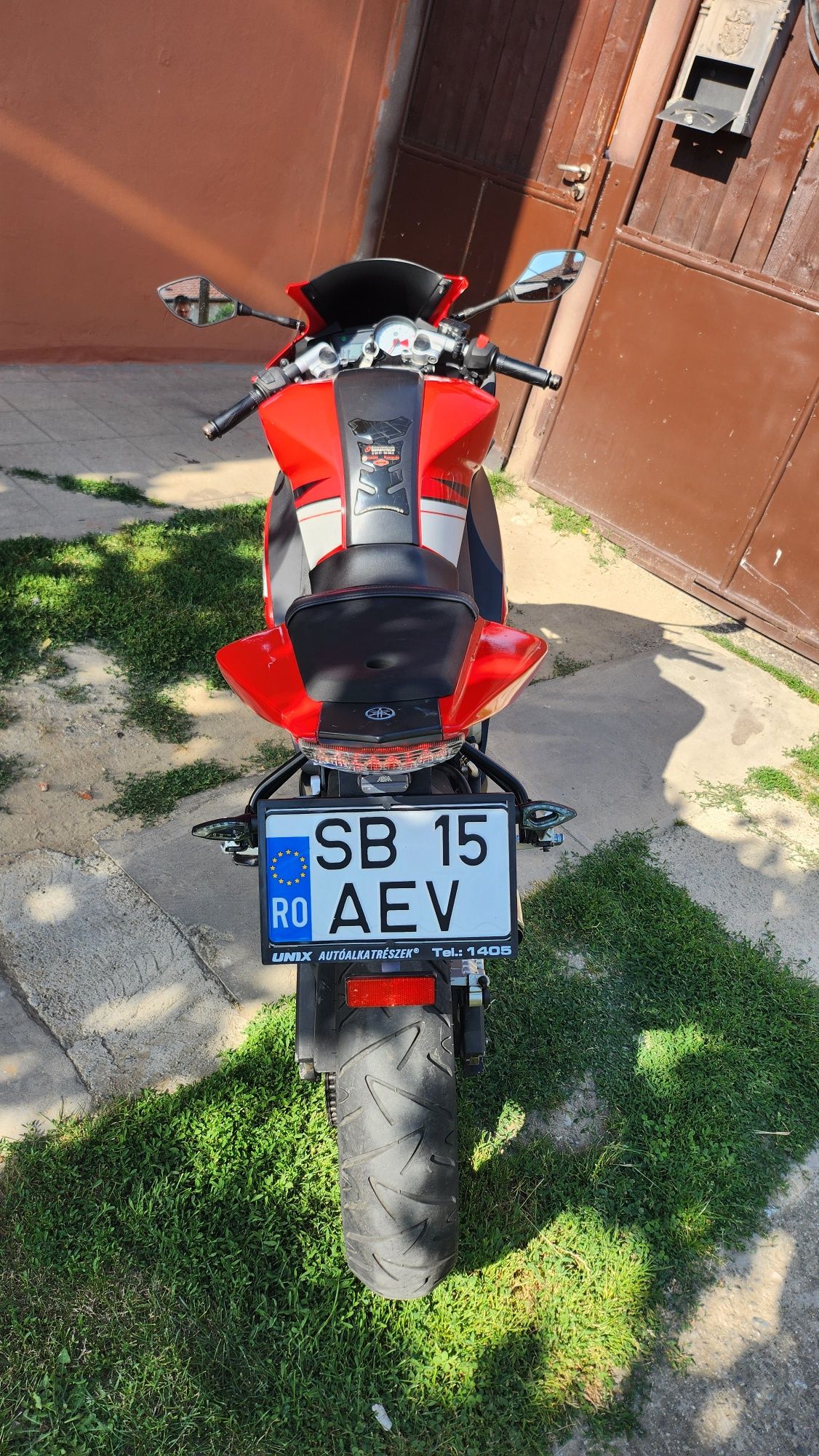 Yamaha yzf r125 2010