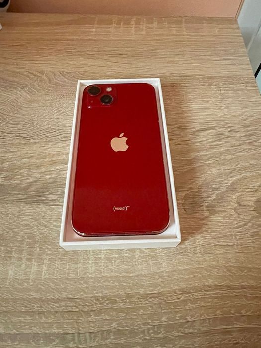 Apple  iPhone 13  перфектен