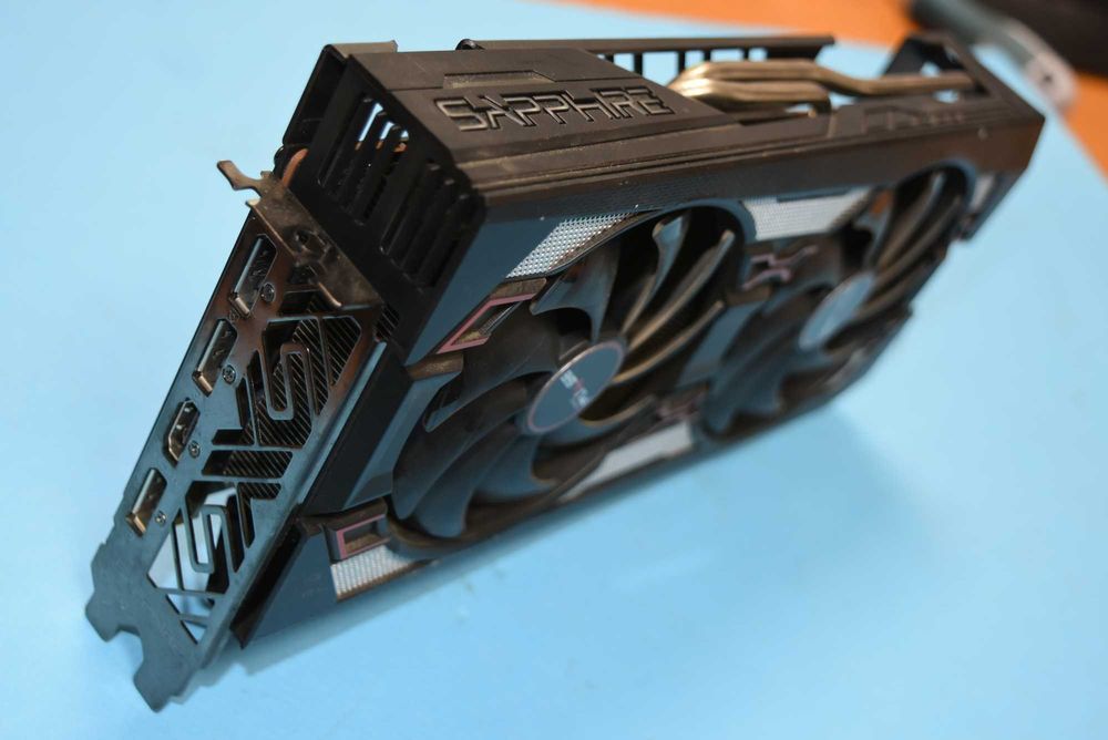 Sapphire Pulse Radeon RX 5700 XT 8 GB GDDR6 - Видео карта за игри