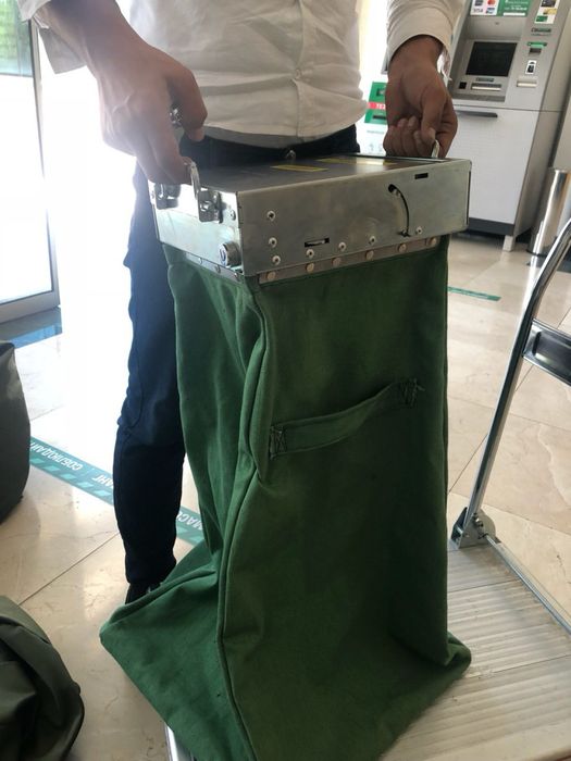 Инкассаторские принадлежности , инкассаторские сумки и мешки