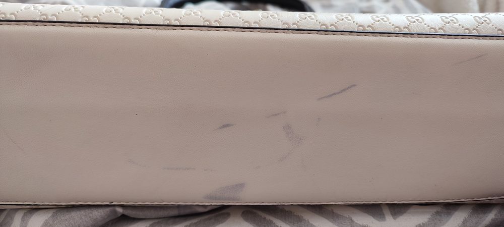 Дамска чанта - бяла с черно