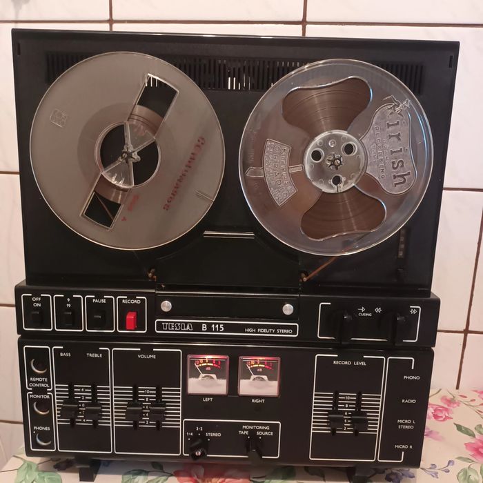 Magnetofon Tesla b115