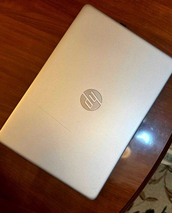 HP Laptop 250GB/8GB DDR4